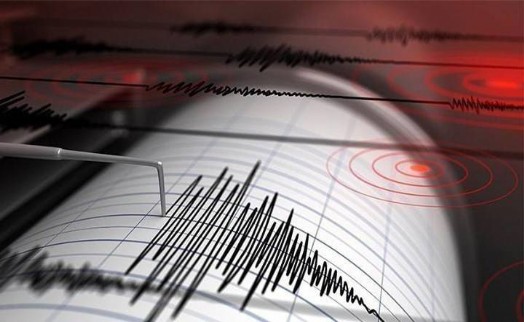 Adana'da 5 büyüklüğünde deprem: Çevre illerden de hissedildi