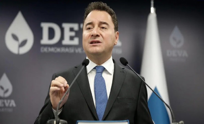 Ali Babacan'dan akaryakıt fiyatlarına tepki: 'Enflasyonu düşüreceğiz' masallarına inanmayalım'