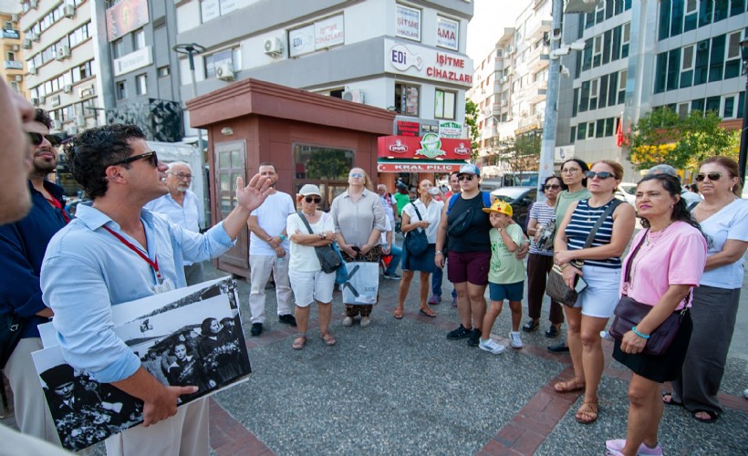‘Atatürk’ün Adımlarıyla Karşıyaka’ turlarına yoğun ilgi