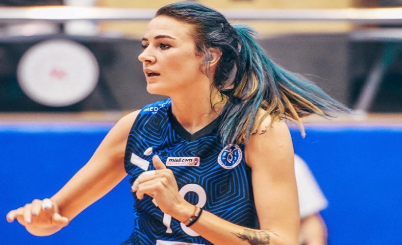 Aydın voleybolda Meryem Boz'la anlaştı