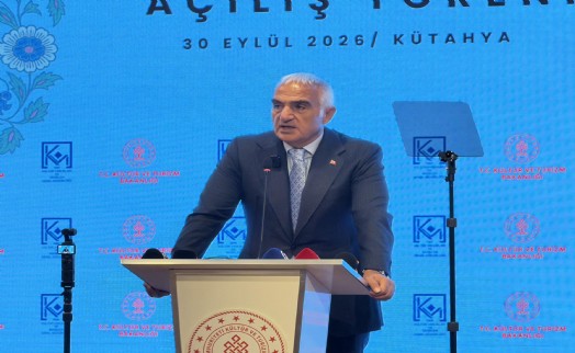 Bakan Ersoy: Turizmde büyümeyi, gelişmeyi ve zirve mücadelemizi sürdüreceğiz