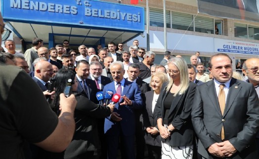 Bakan Uraloğlu'ndan İzmir'e Menderes-Gümüldür Karayolu müjdesi