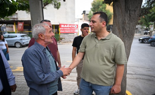 Başkan Eşki Yeşilova'da vatandaşla buluştu