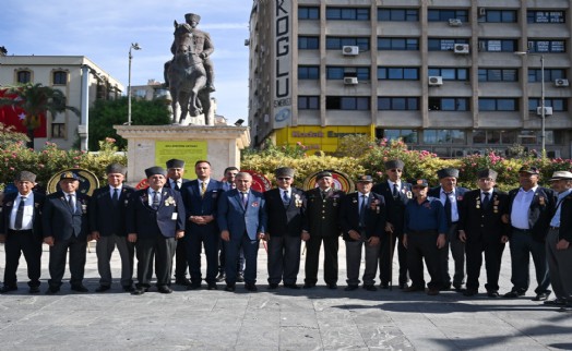Bornova'da 19 Eylül Gaziler Günü törenle kutlandı