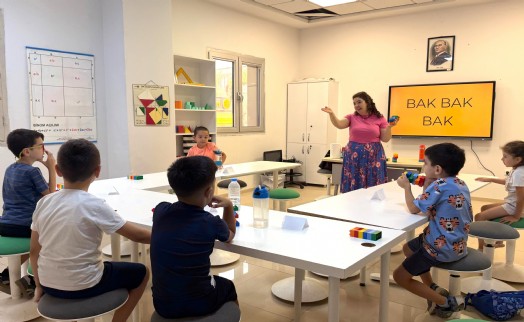 Bornovalı minikler Lego Atölyesi'nde geleceği tasarladı