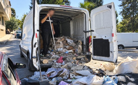 Buca Belediyesi'nden 7/24 moloz nöbeti