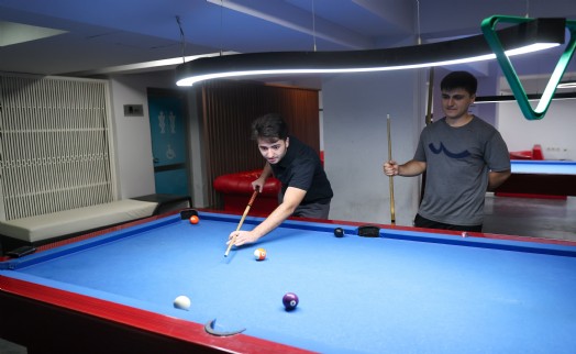Buca'da üniversitelilere tam destek