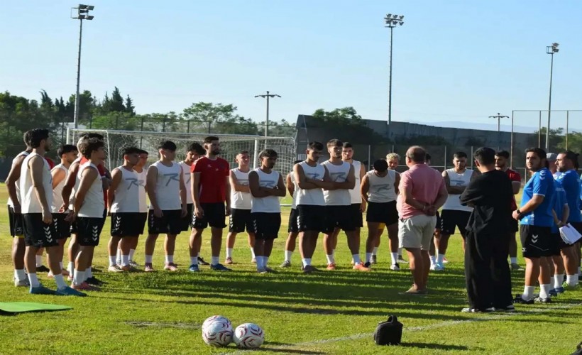 Bucaspor 1928'de derbi öncesi ayrılıklar yaşandı
