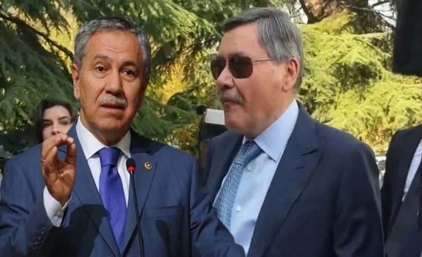 Bülent Arınç Melih Gökçek'i topa tuttu: Ağzında sakızla cak cak...