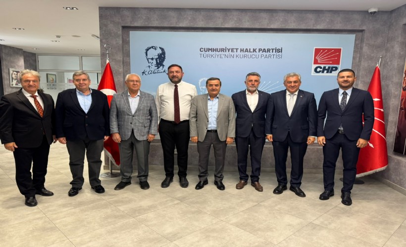 CHP İzmir’de eski başkanlar yeniden sahada: 30 ilçede çalışma başlıyor