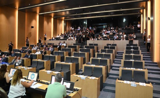 CHP'den YENİ Parti'ye geçmişti: Tekirdağ Büyükşehir Belediye Meclisi'nde kriz