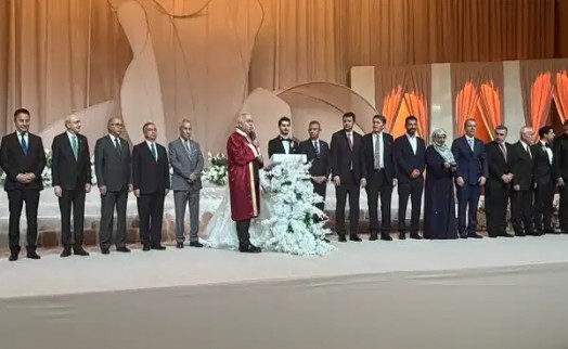 Davutoğlu'nun oğlunun nikah töreninde neler yaşandı? Erdoğan katılmadı, Özel ve Kılıçdaroğlu selamlaşmadı