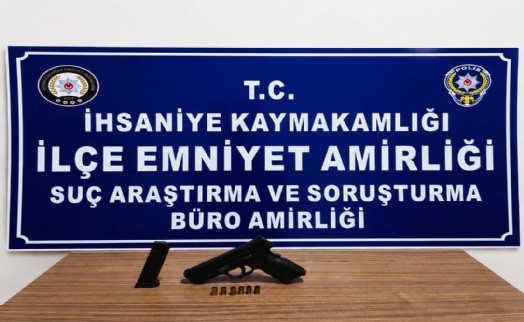Düğünde tabancayla ateş açtı, tutuklandı