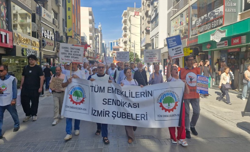 Emeklilerden Anayasa Mahkemesi'ne 'seyyanen zam' çağrısı