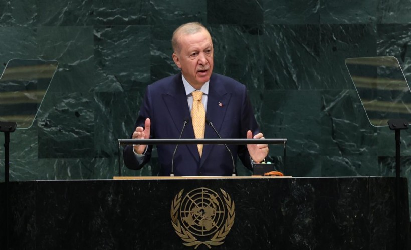 Erdoğan, Fatma Betül Sayan'ın istifasını kabul etti! 'MYK ve MKYK üyemiz değildir'