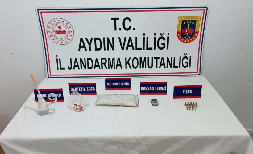 Evlerden 1 kiloyu aşkın zehir çıktı: 3 tutuklama