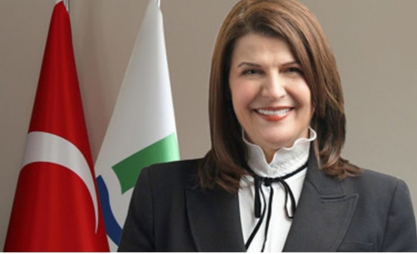 Foça Belediye Başkanı Saniye Bora Fıçı AK Parti'ye geçiyor