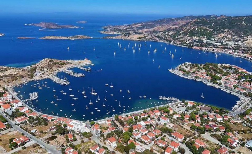 Foça'nın kurtuluş gününde şehit ve gazileri, yelkenliler selamlayacak