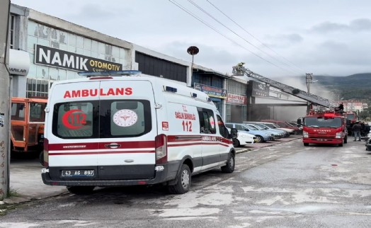 Galericiler Sitesi’nde yangın: 2 işletme zarar gördü