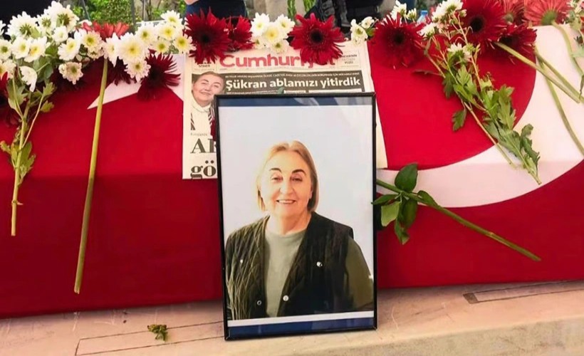 Gazeteci Şükran Soner'in cenaze töreninde bir acı haber daha geldi