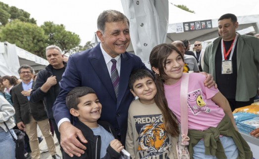 İZKİTAP sonbaharda Kültürpark'ta