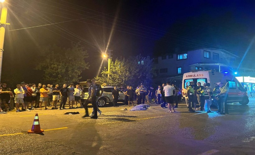 İki arkadaşın son yolculuğu oldu: Motosiklet otomobille çarpıştı, 2 genç hayatını kaybetti!