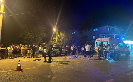 İki arkadaşın son yolculuğu oldu: Motosiklet otomobille çarpıştı, 2 genç hayatını kaybetti!