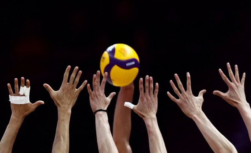 İzmir'de voleybol coşkusu sürecek