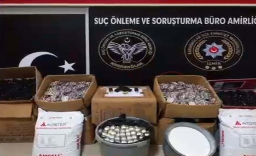 İzmir'de zehir deposuna baskın: Binlerce hap ele geçirildi