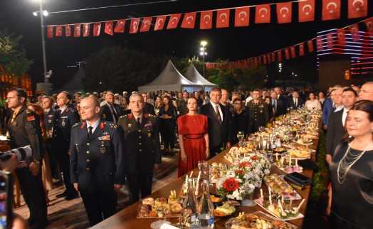 İzmir'in kurtuluşunun 104'üncü yılına özel resepsiyon