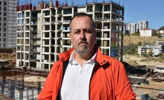 İzmir'de 1.500 aile soruyor: 'Belediye çalışanlarına var, bize neden yok?'