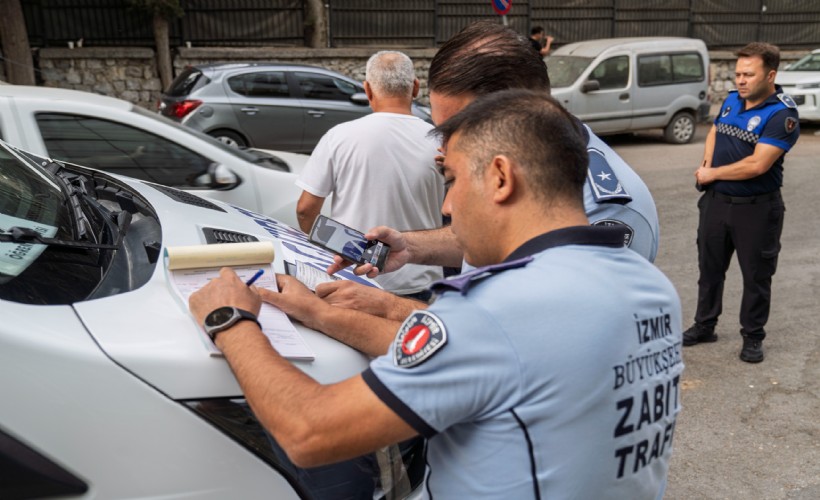 İzmir'de öğrenci servisleri mercek altında: 445 araca işlem