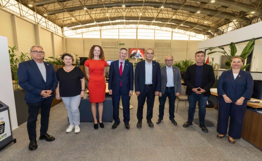 İzmir'den İngiltere'ye 'Katı Atık İş Birliği' çağrısı