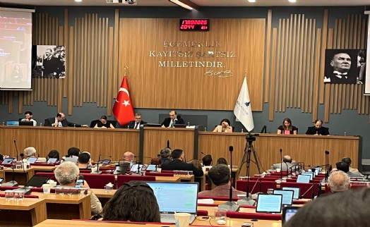 İzmir’in elektrikli otobüs filosu 30 aydır onay bekliyor!
