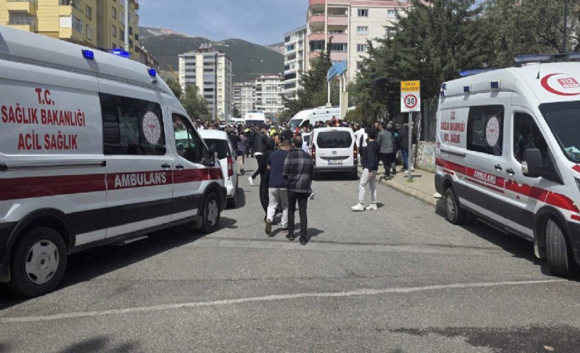 Kahramanmaraş'taki okul saldırısı davasında tepki çeken karar: Mağdur ailelerden tepki