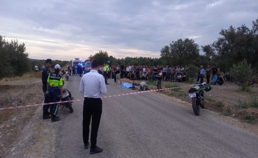 Kamyonetin çarptığı motosikletli öldü