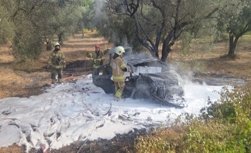Feci kaza: Otomobilde sıkışan yolcu yanarak hayatını kaybetti!
