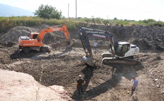 Kemalpaşa'da üreticinin yol çilesi bitiyor: Yiğitler'e 2 yeni köprü