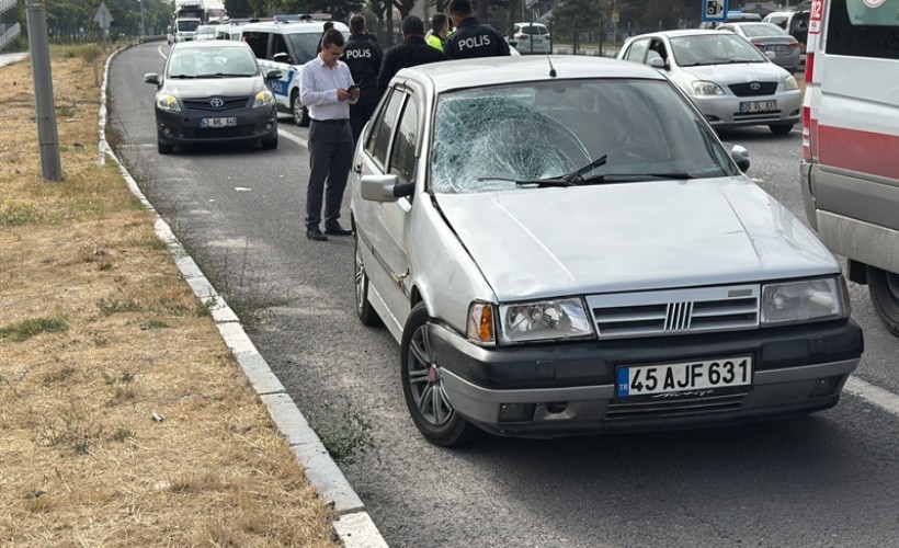 Kütahya’da otomobilin çarptığı 2 yaya, yaralandı