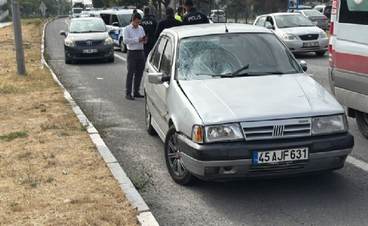 Kütahya'da otomobilin çarptığı 2 yaya, yaralandı