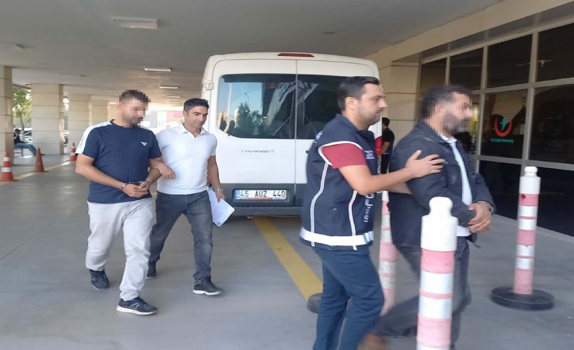 Manisa'da insan kaçakçılığı şüphelisi 2 kişi yakalandı
