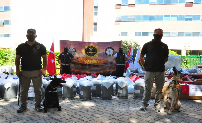 Manisa ve Mersin’de 1 milyar TL’lik uyuşturucu ağına darbe: 5 tutuklama