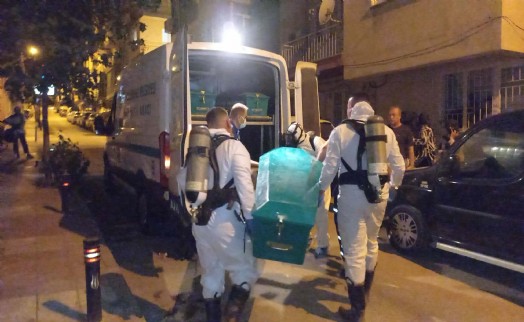 Manisa'da kötü koku ihbarı korkunç gerçeği ortaya çıkardı