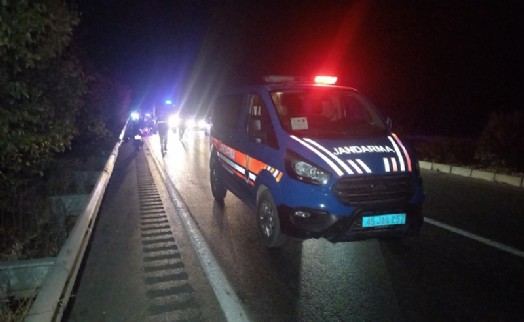 Manisa'da motosikletler çarpıştı: 1'i ağır 3 yaralı