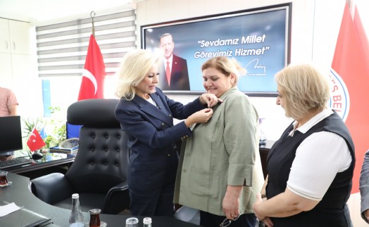 Menderes Meclis Üyesi Fisun Demir AK Parti'ye geçti