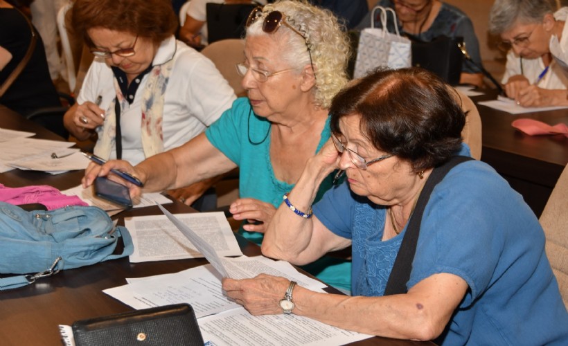 Narlıdere Belediyesi 3. Yaş Üniversitesi'nde dersler başlıyor