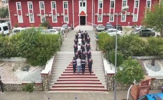 Önce güven kazandılar, sonra üreticiyi dolandırdılar