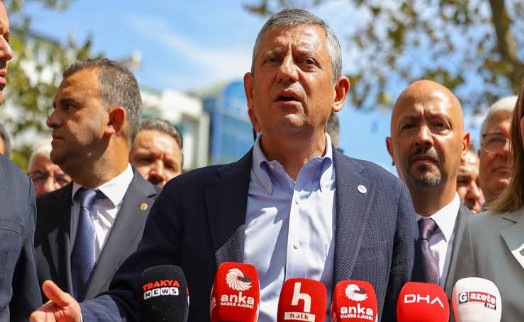 Özgür Özel'den Ratko Mladiç'in cenaze törenine tepki