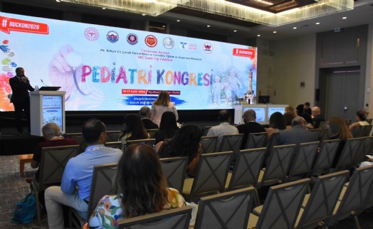 Pediatri hekimleri çocuk sağlığı için İzmir'de buluştu