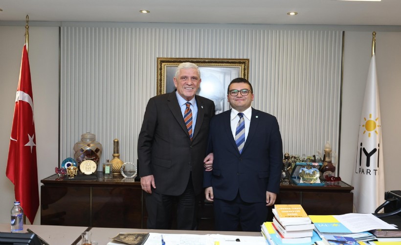 Saldırıya uğrayan İYİ Parti İzmir Gençlik Kolları Başkanı Boyacıoğlu'ndan Dervişoğlu'na ziyaret